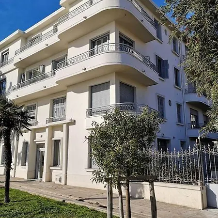 Front, Superbe Pour 4 Personnes * Niza