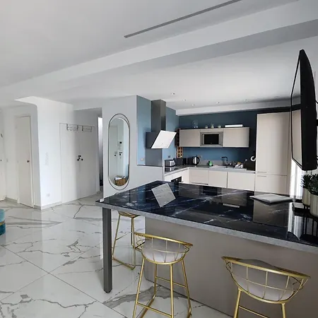 Front, Superbe Pour 4 Personnes Apartamento