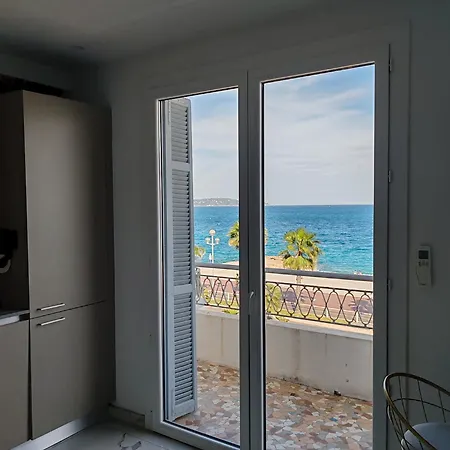 Front, Superbe Pour 4 Personnes Apartamento Niza